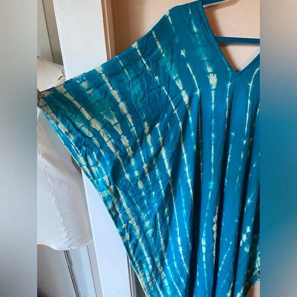 Mala Handworks like new one size rayon batik caftan - Picture 2 of 11